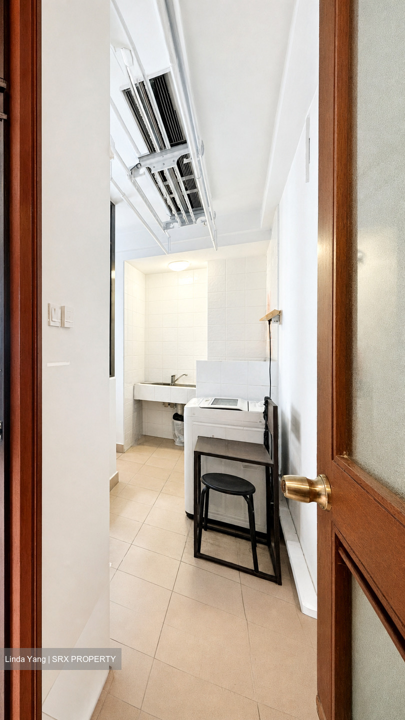 Woodsvale (D25), Condominium #586722321